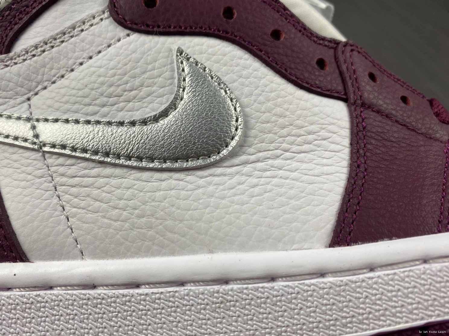  Volt OG Air Jordan 555088-118 1 High Gold 0409